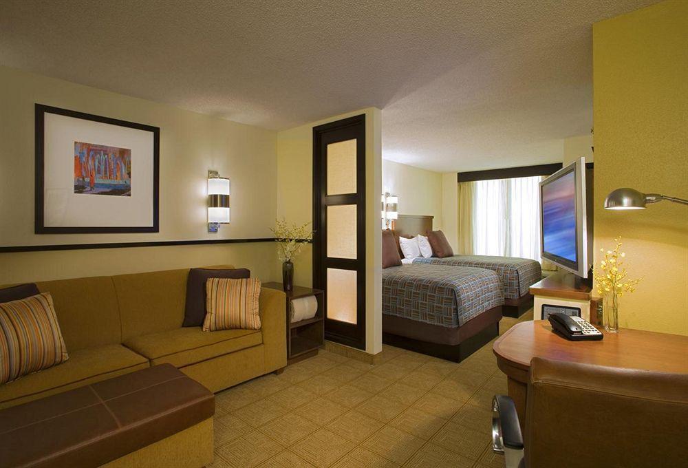 Hyatt Place Birmingham/Гувер Номер фото