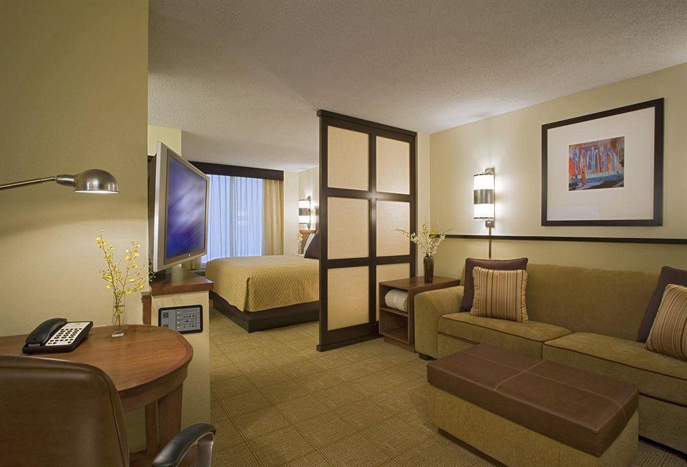 Hyatt Place Birmingham/Гувер Екстер'єр фото